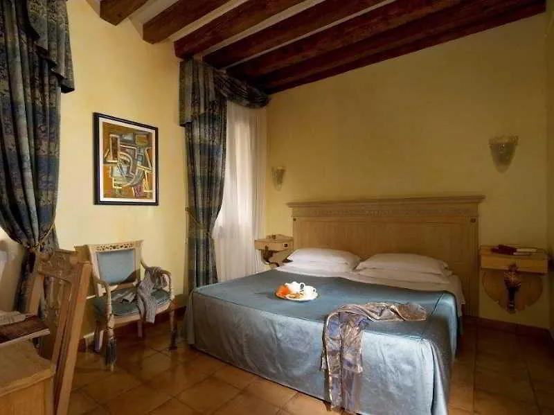 Daplace - Antica Casa Coppo Venedig 3*,