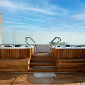 **** Hotel One Design Włochy