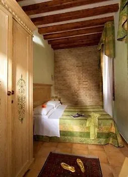 Guest house Daplace - Antica Casa Coppo Venice