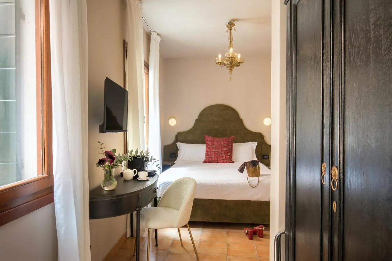 *** Guest house Daplace - Antica Casa Coppo Venice Italy